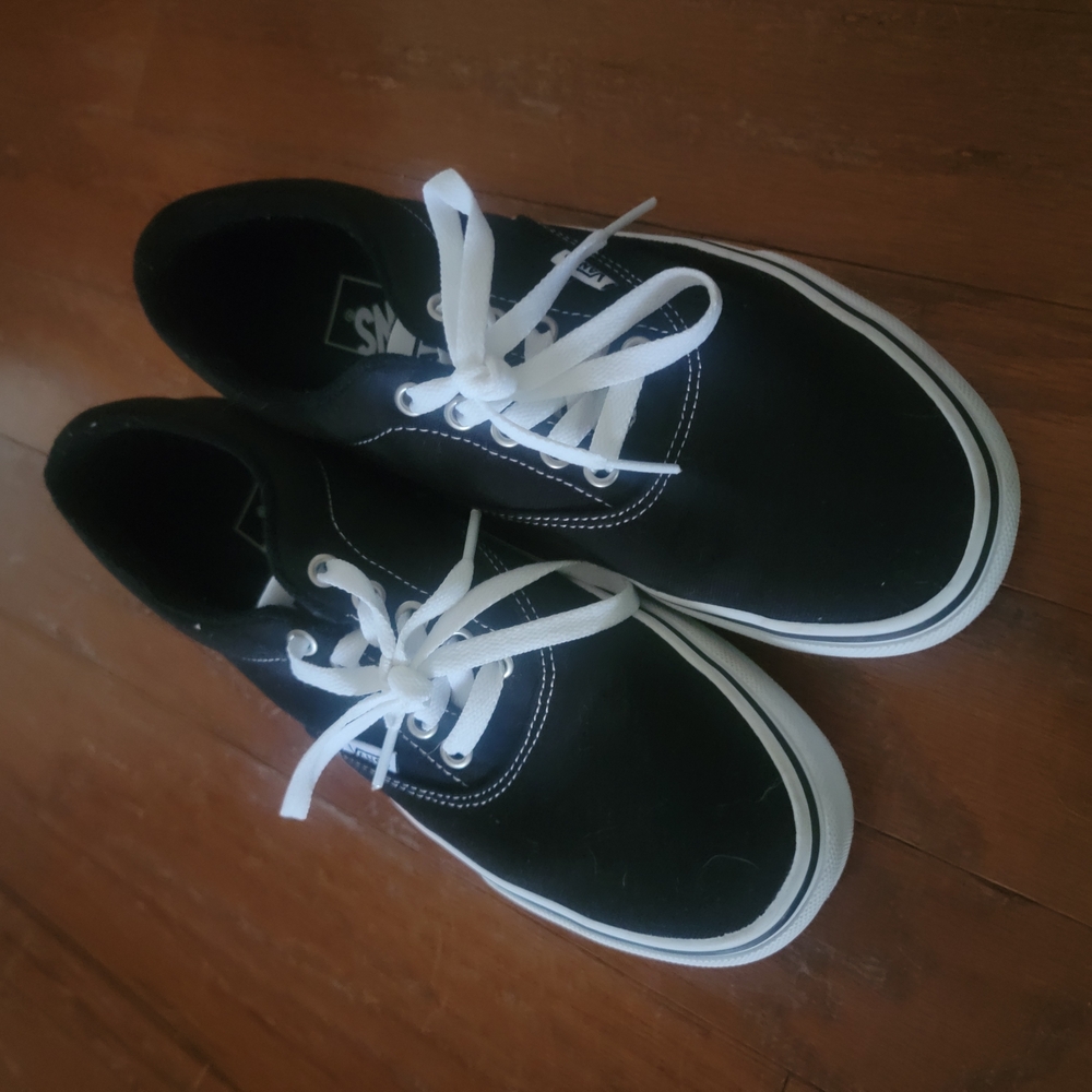 Vans Men's Black Canvas Sneakers